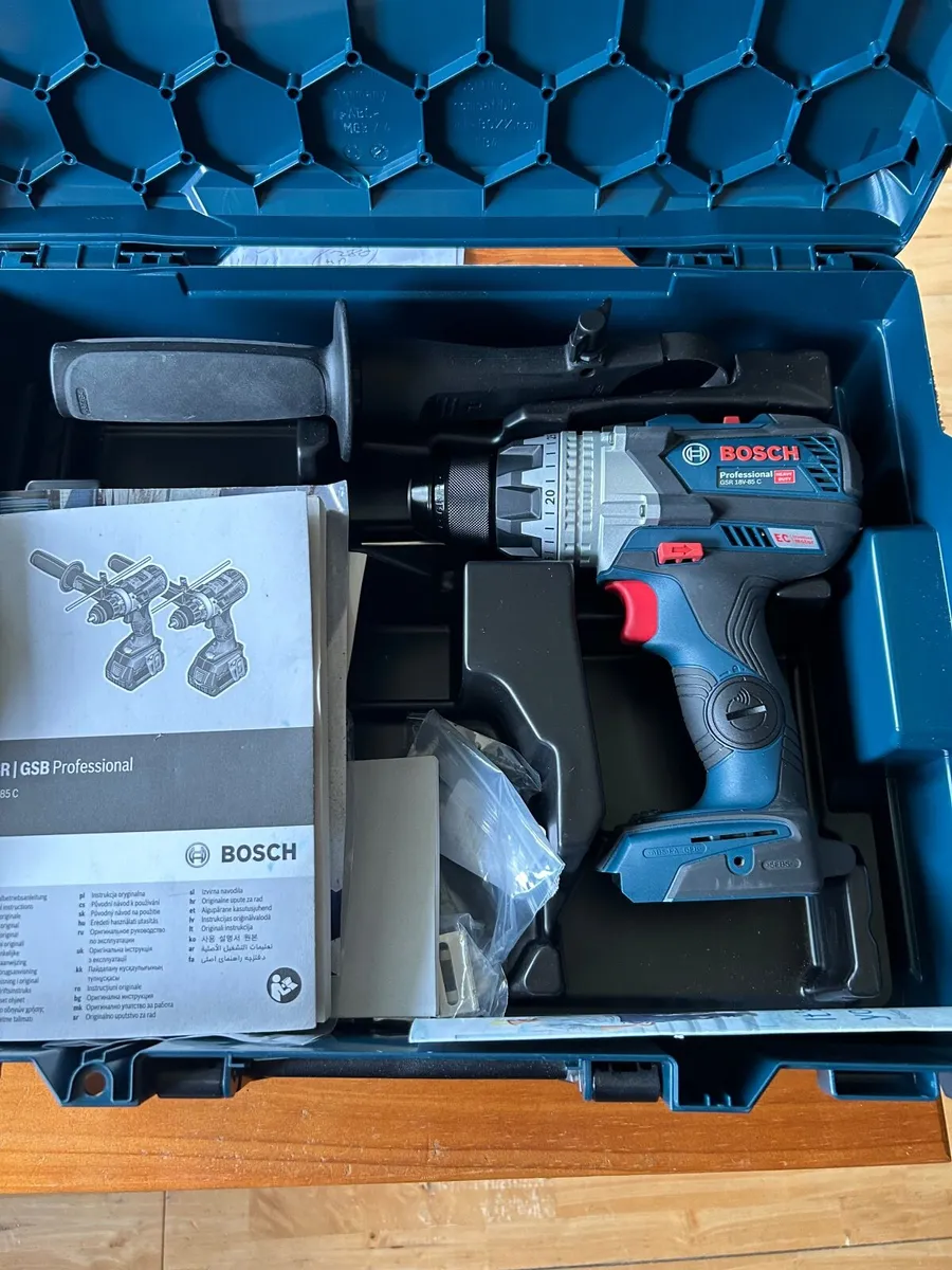 Bosch 18 V Drill - Image 1