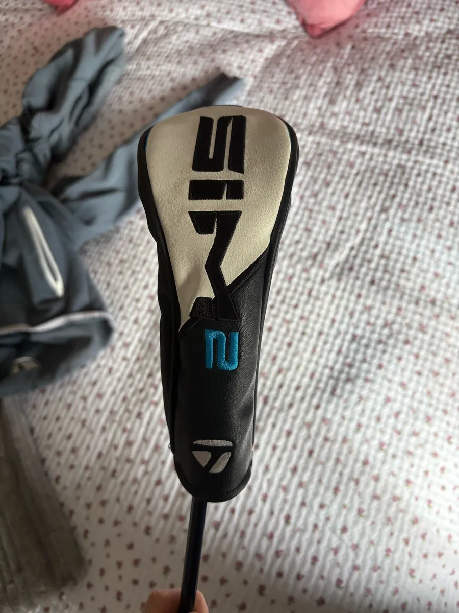 Taylormade 3 Hybrid - SIM 2 Max - Image 1