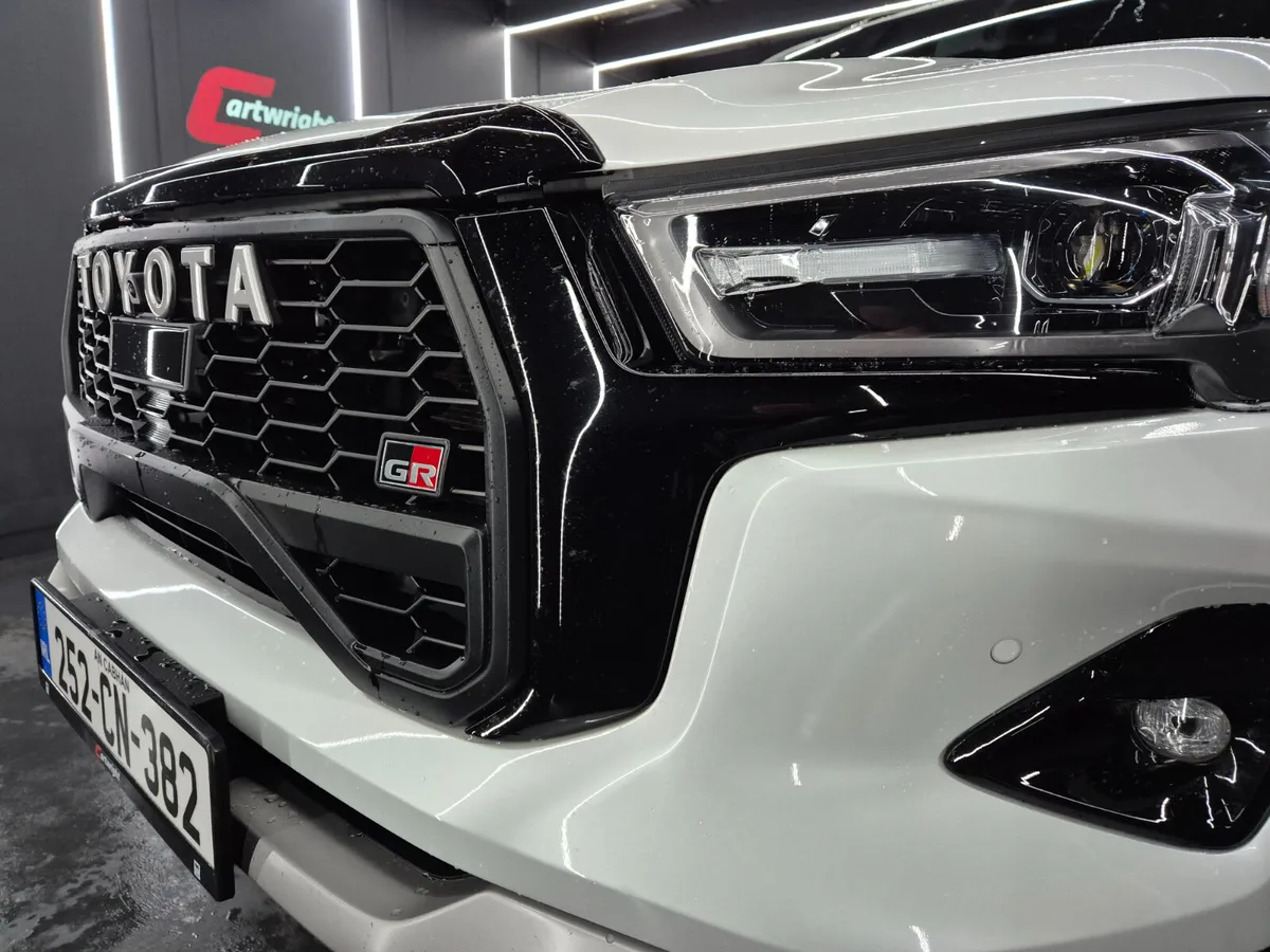Toyota Hilux 2025 GR PRICE INC VAT €65000 - Image 3