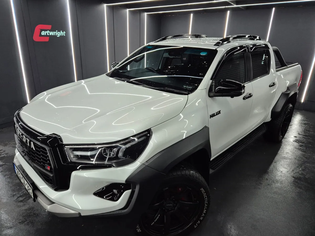 Toyota Hilux 2025 GR PRICE INC VAT €65000 - Image 2