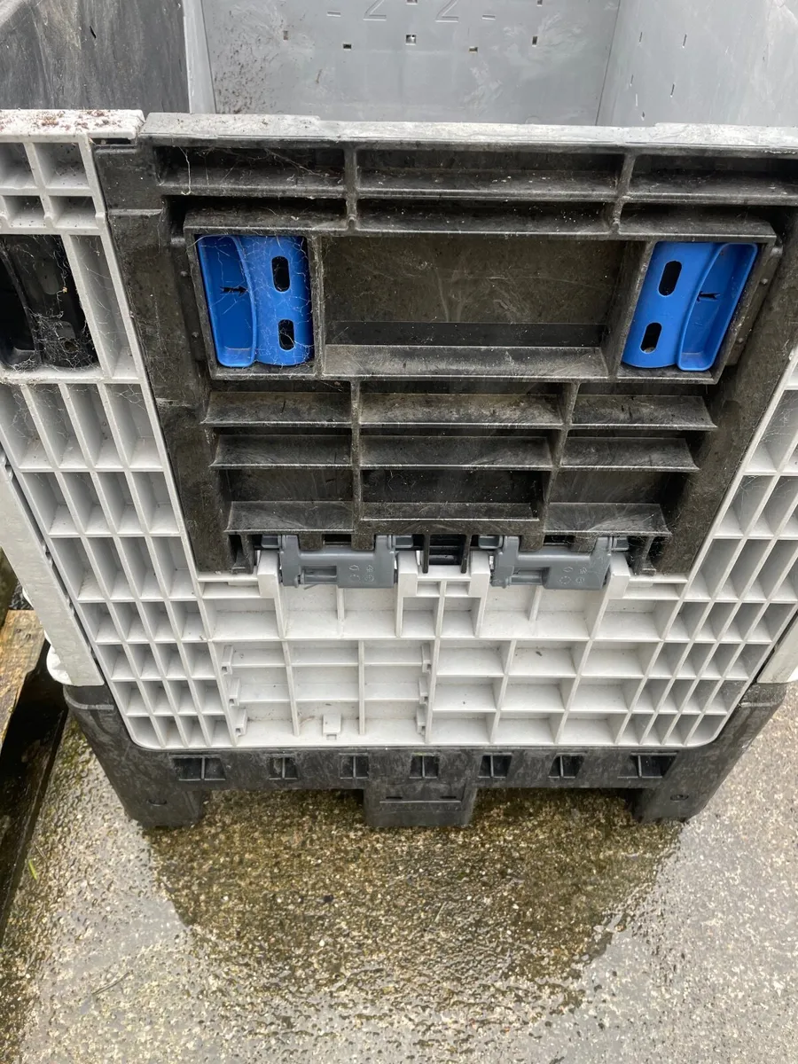 Foldable storage crate - Image 1