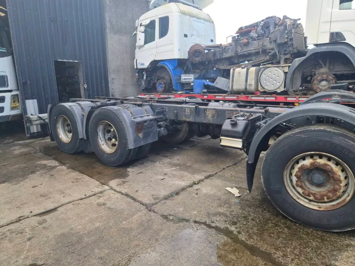 Scania 8x4 and fassi 660 - Image 2