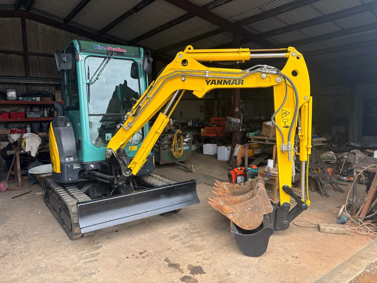 Yanmar vio33 - Image 1