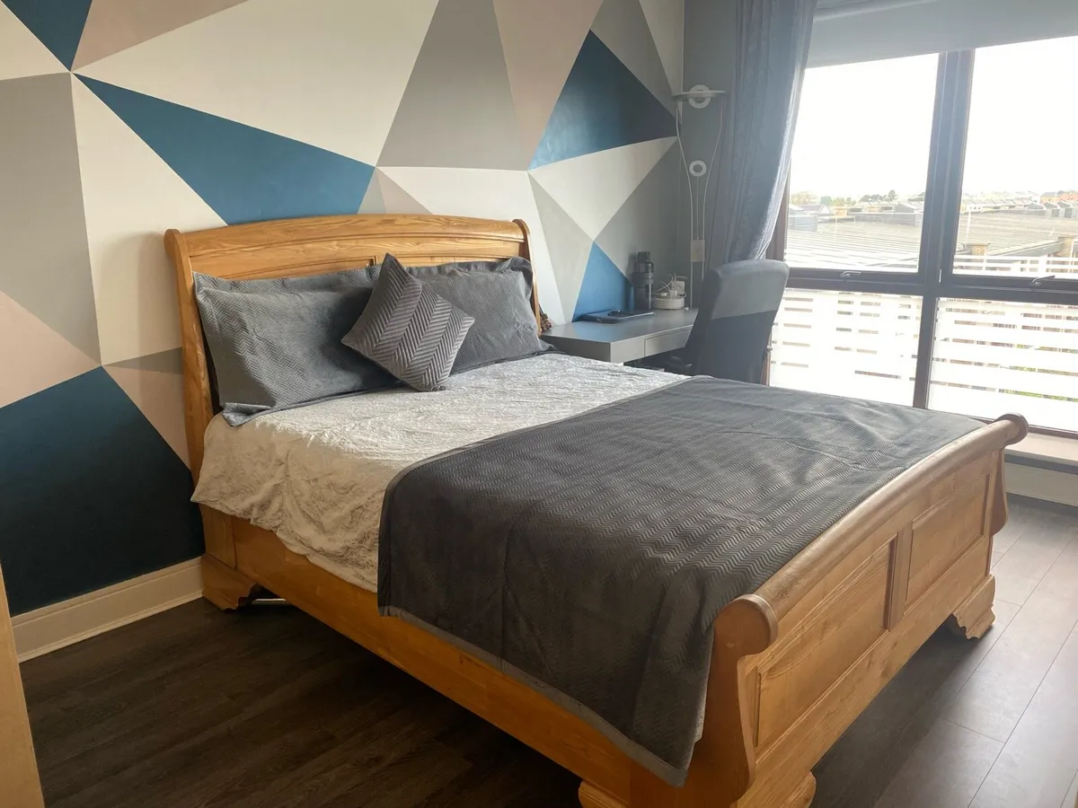 Oak Bed (king Size)