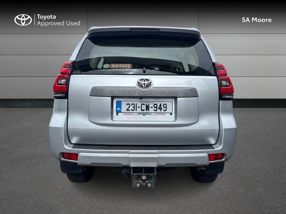 Toyota Land Cruiser 5 SEAT - BUSINESS - Image 4