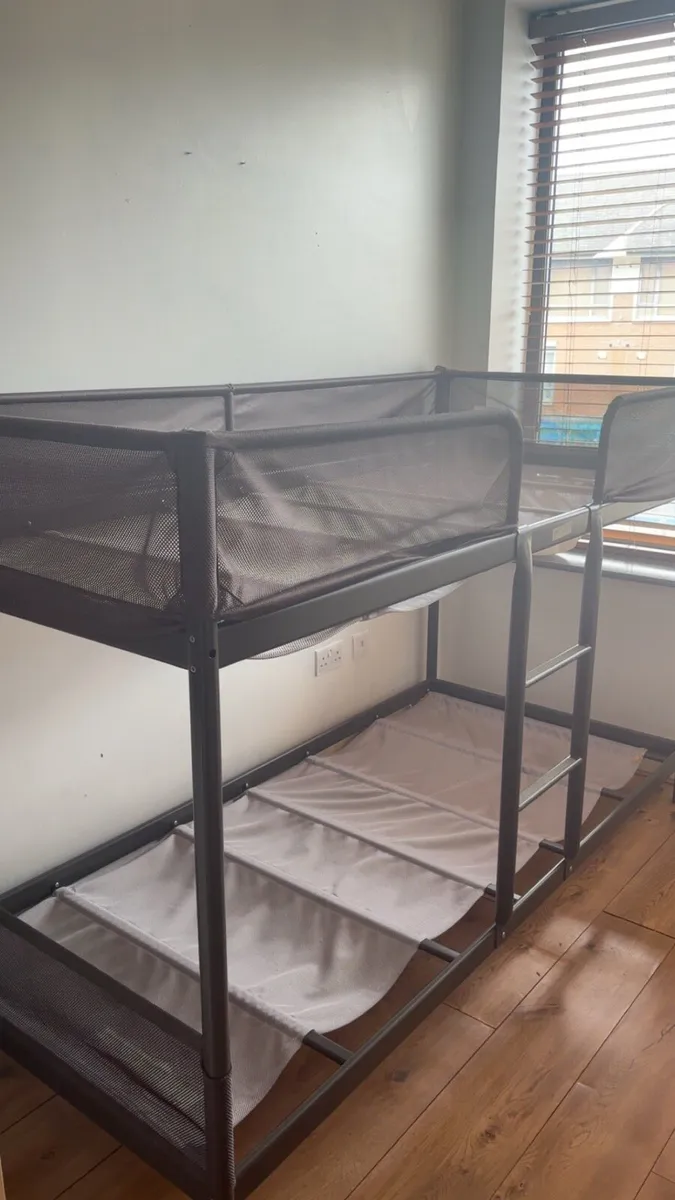 Bunk bed - Image 1