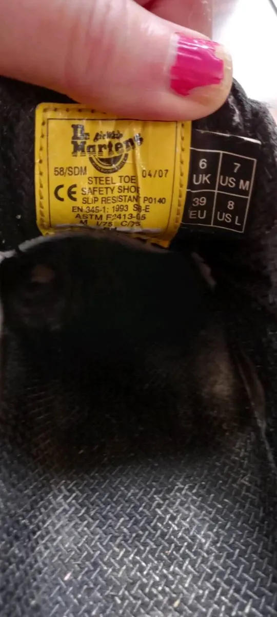 Doc martin safety shoes - Image 1