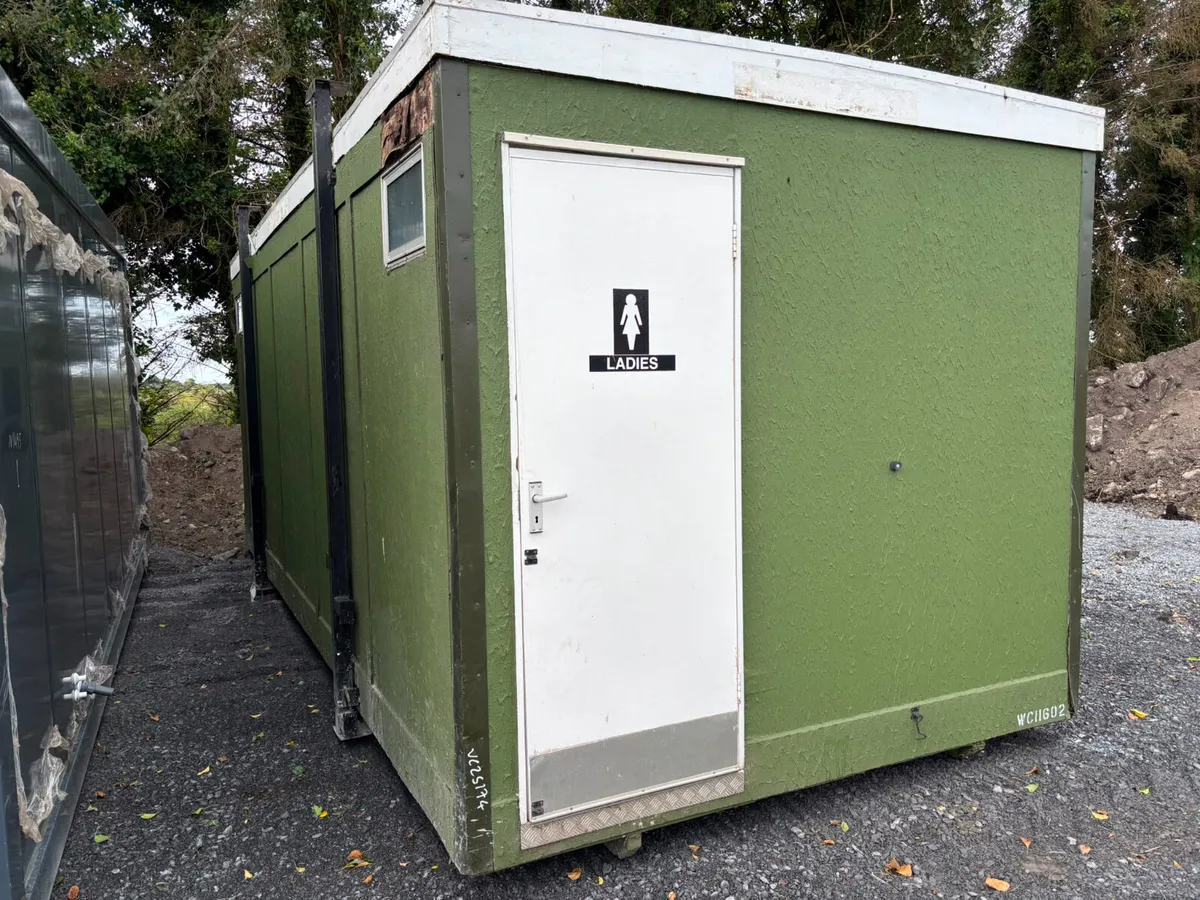 Portable toilet block cabin - Image 1