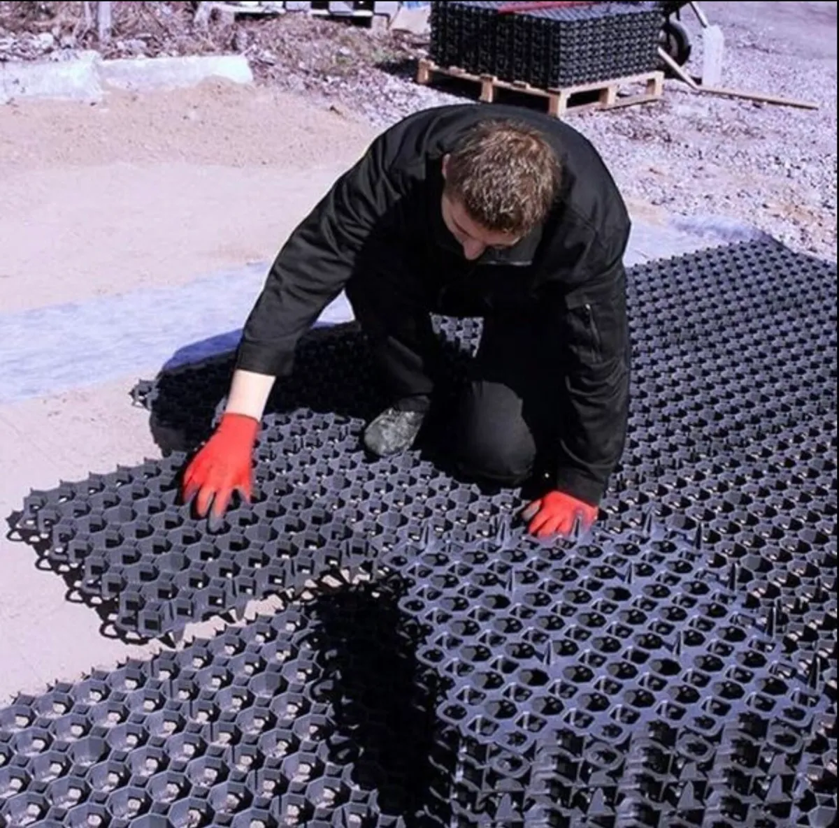 Ground reinforcement grass / gravel grid - Image 2