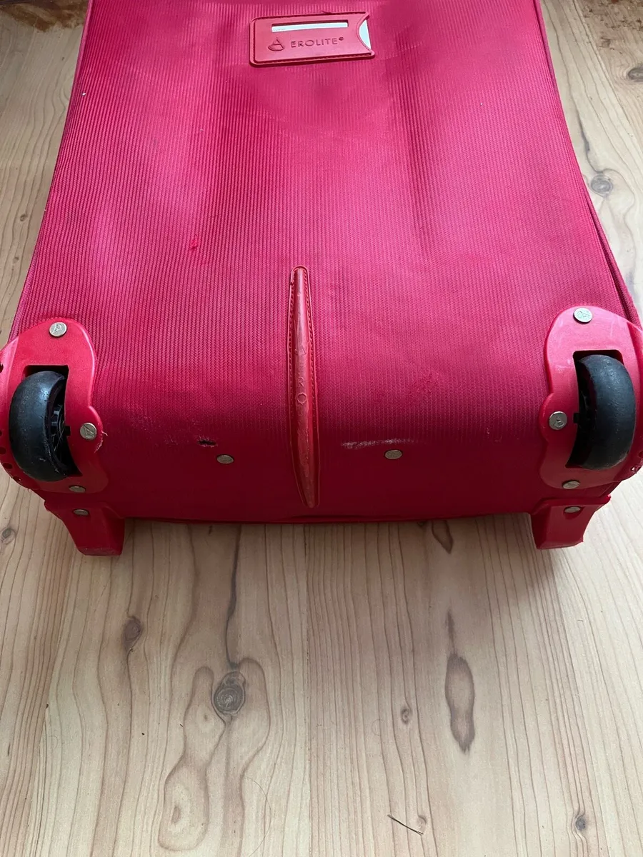 Aerolite Softshell Red Cabin Suitcase - Image 3