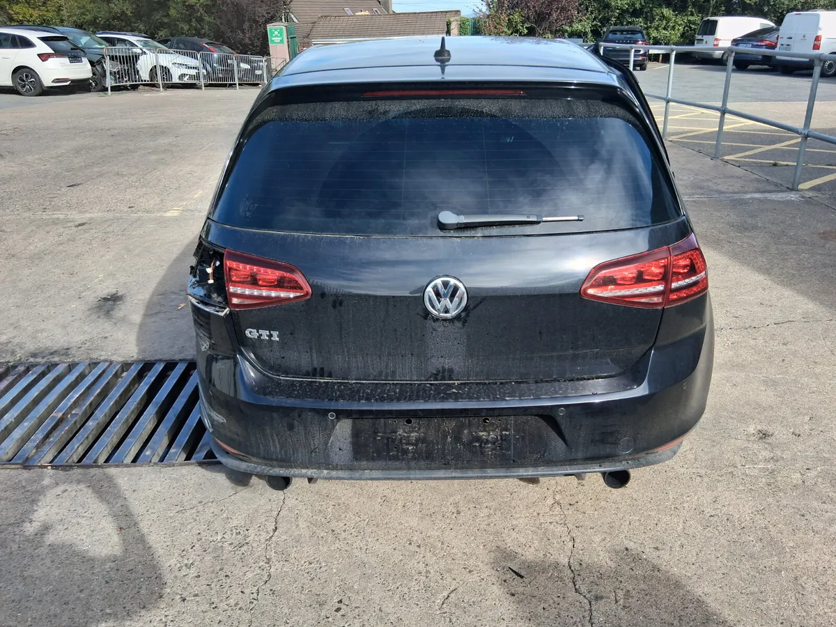 2016 VW GOLF 2.0L Petrol GTI (for parts only) - Image 4