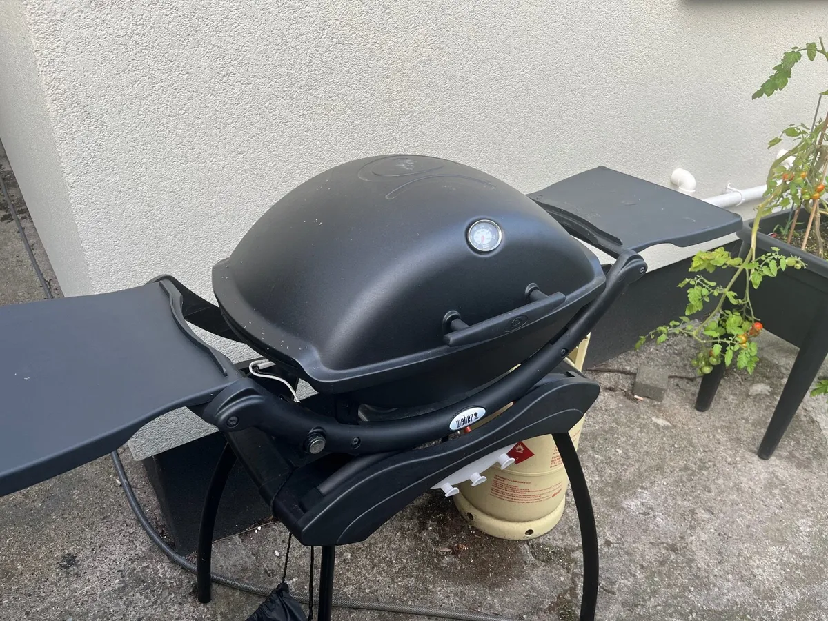 Weber Q2200 gas BBQ - Image 2