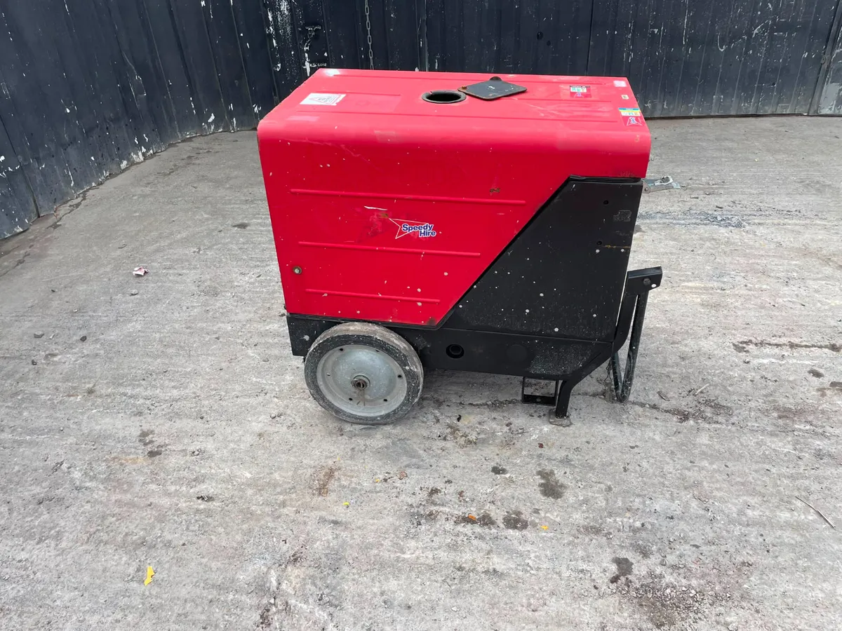 Pramac P6000 5.9 kVA silenced diesel generator - Image 2