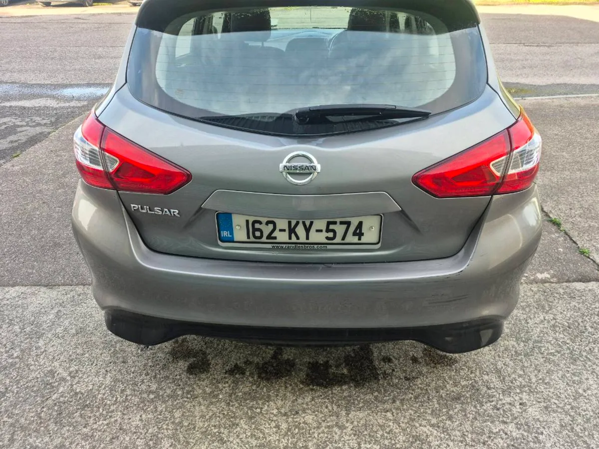 Car - Image 3