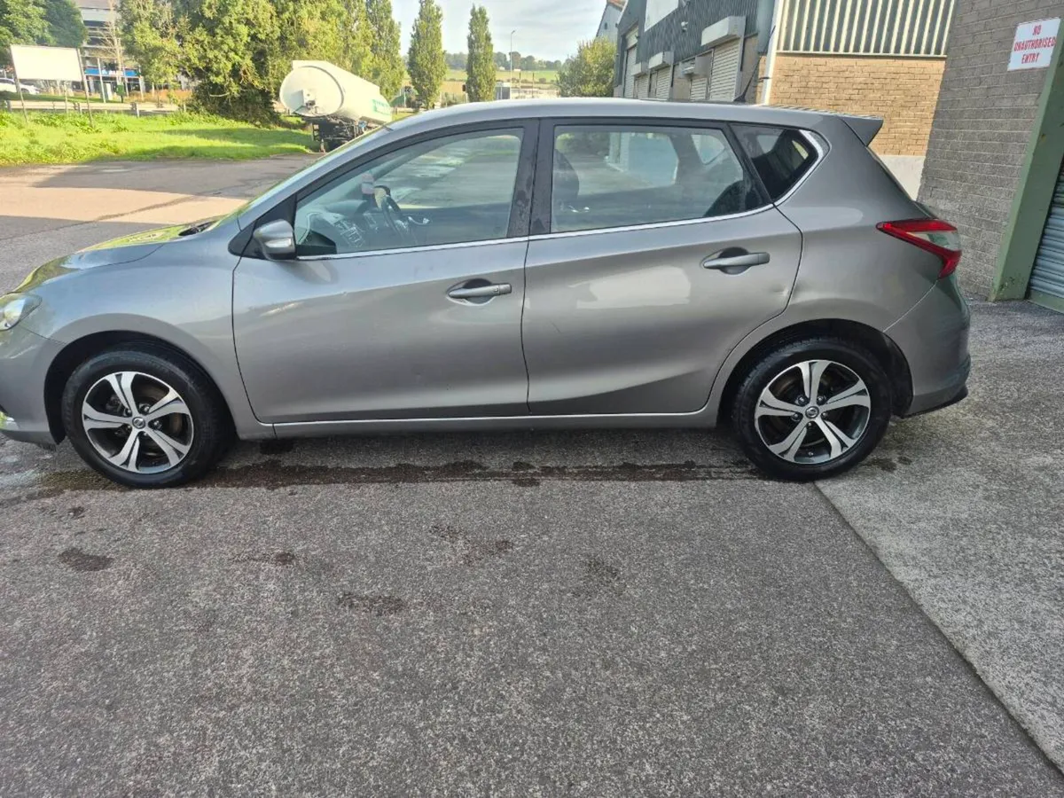 Car - Image 2