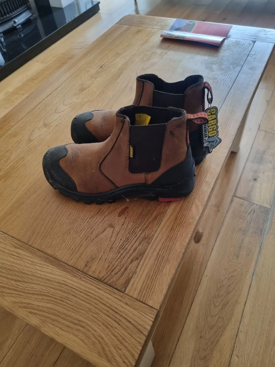 Mens work boots - Image 3