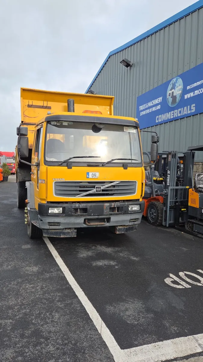 Volvo FL220 2005 - Image 2