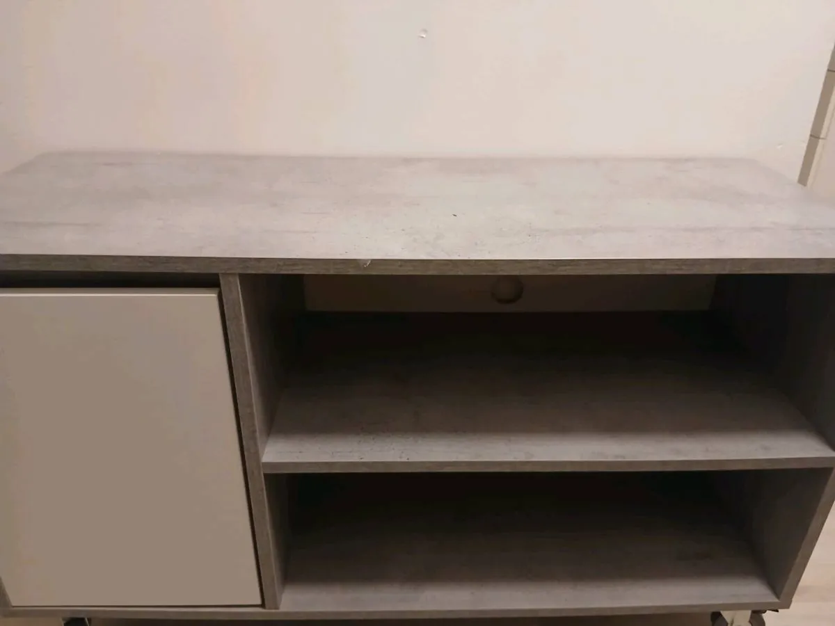Tv  stand - Image 3