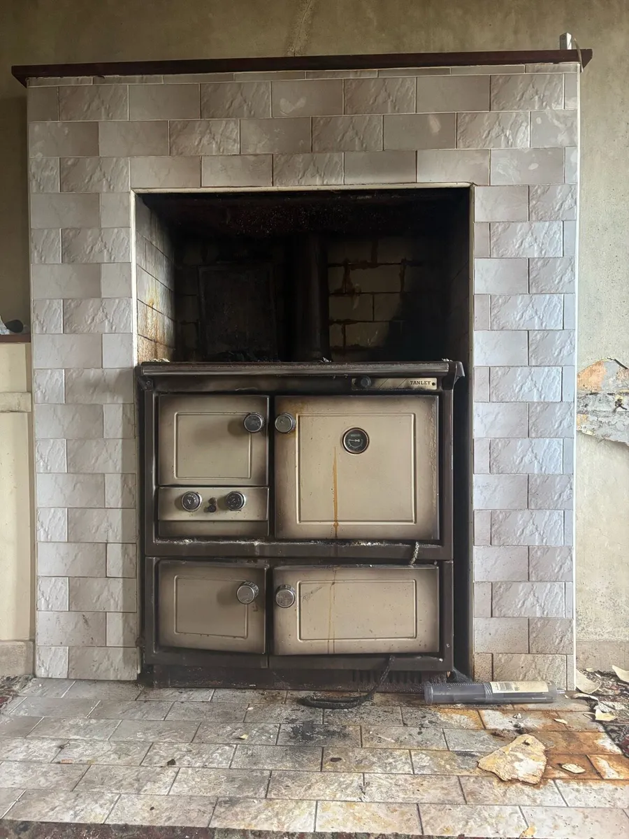 Stanley Range with Back Boiler
