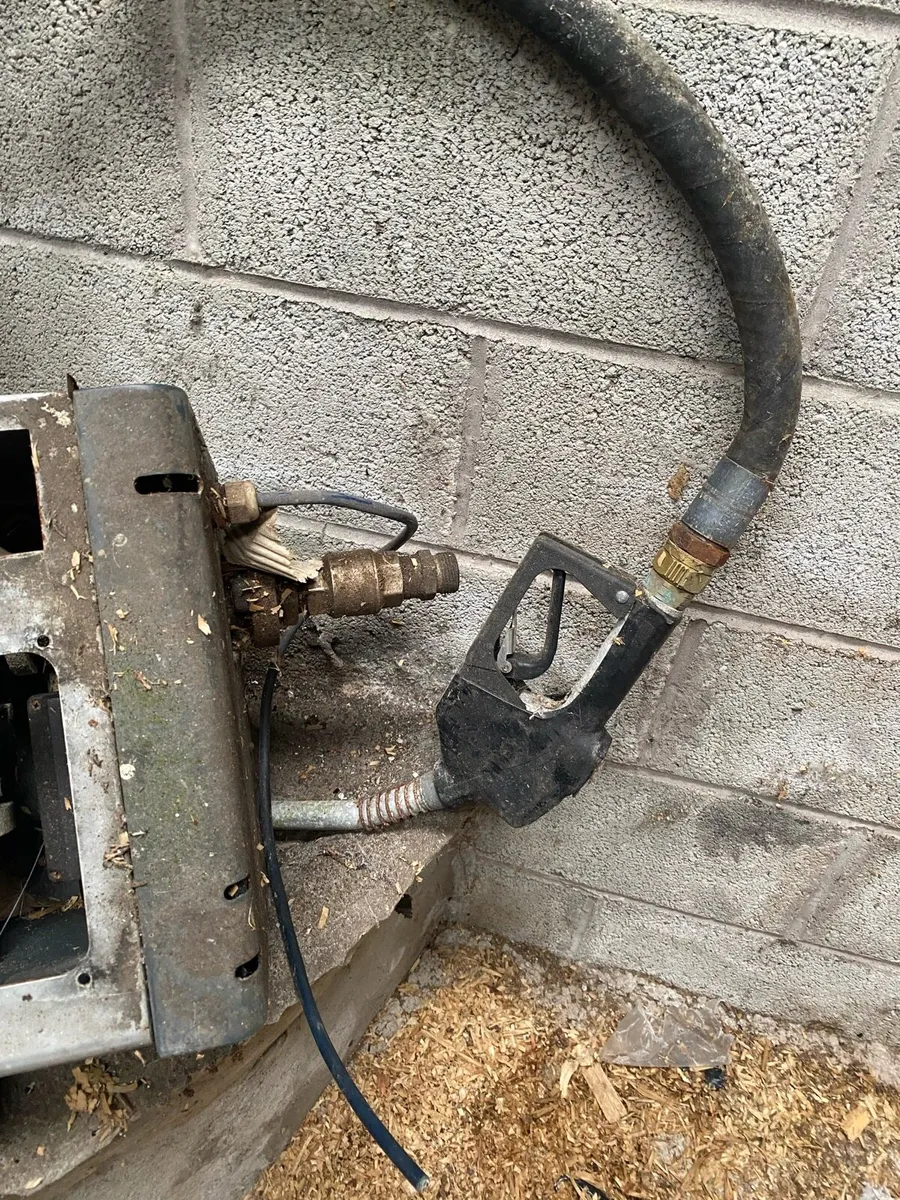 Diesel pump - Image 2