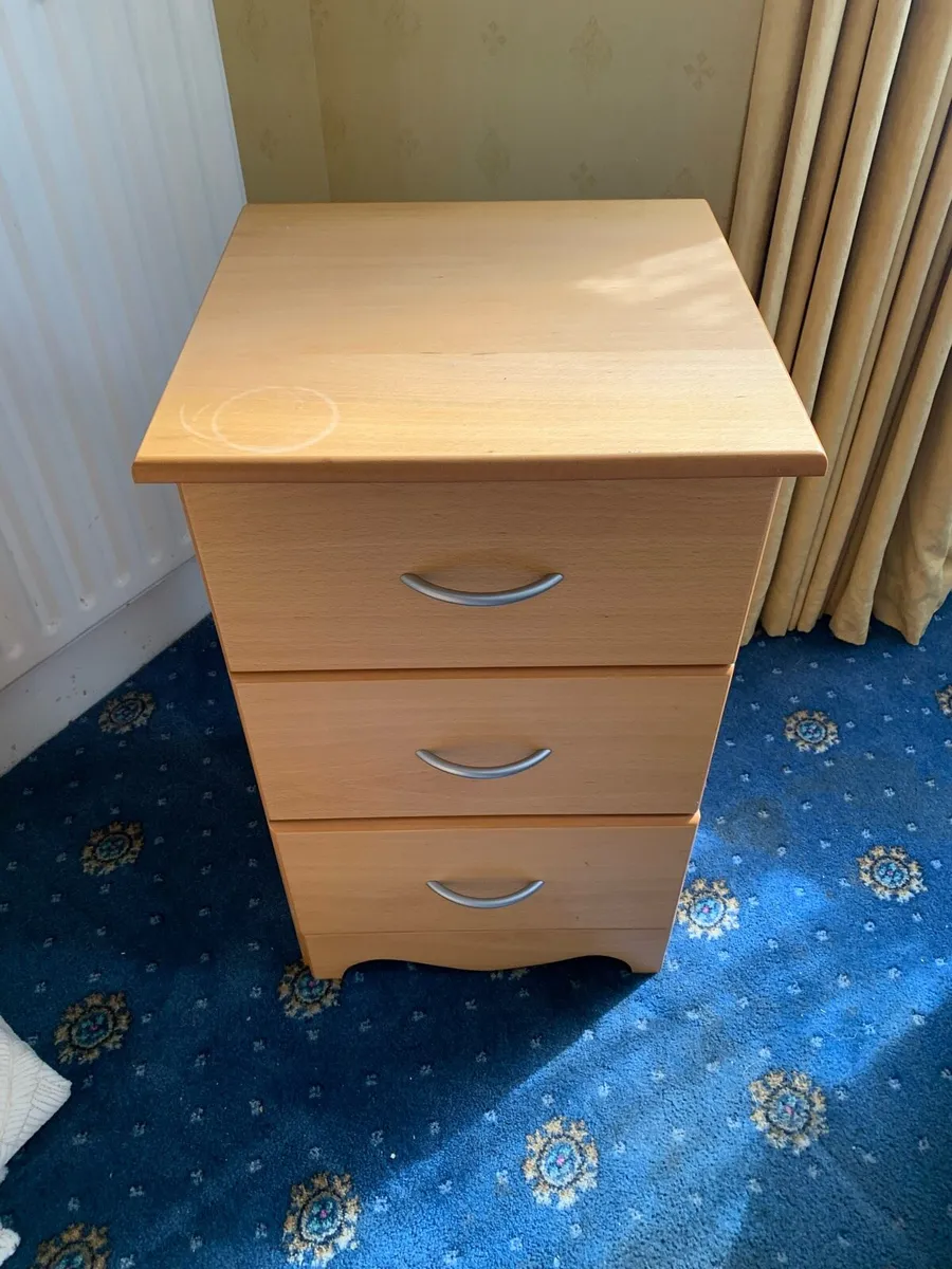 FREE – 3-Drawer Chest