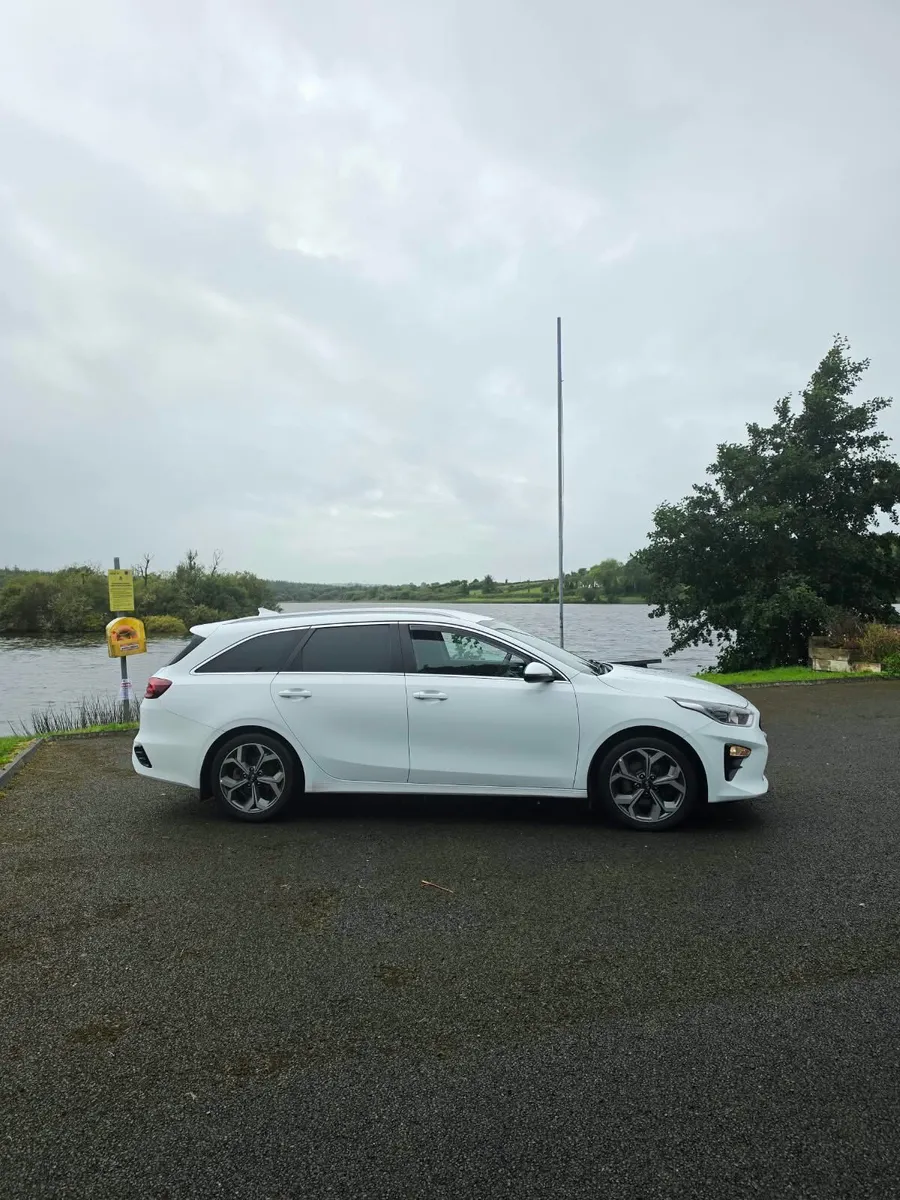 Kia Ceed Sportswagon 2021 - Image 1