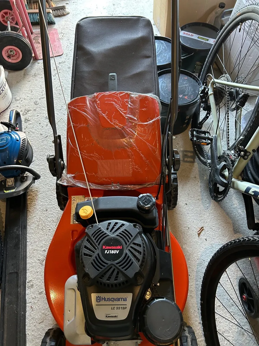 Husqvarna Commercial Lawnmower 551SP - Image 4