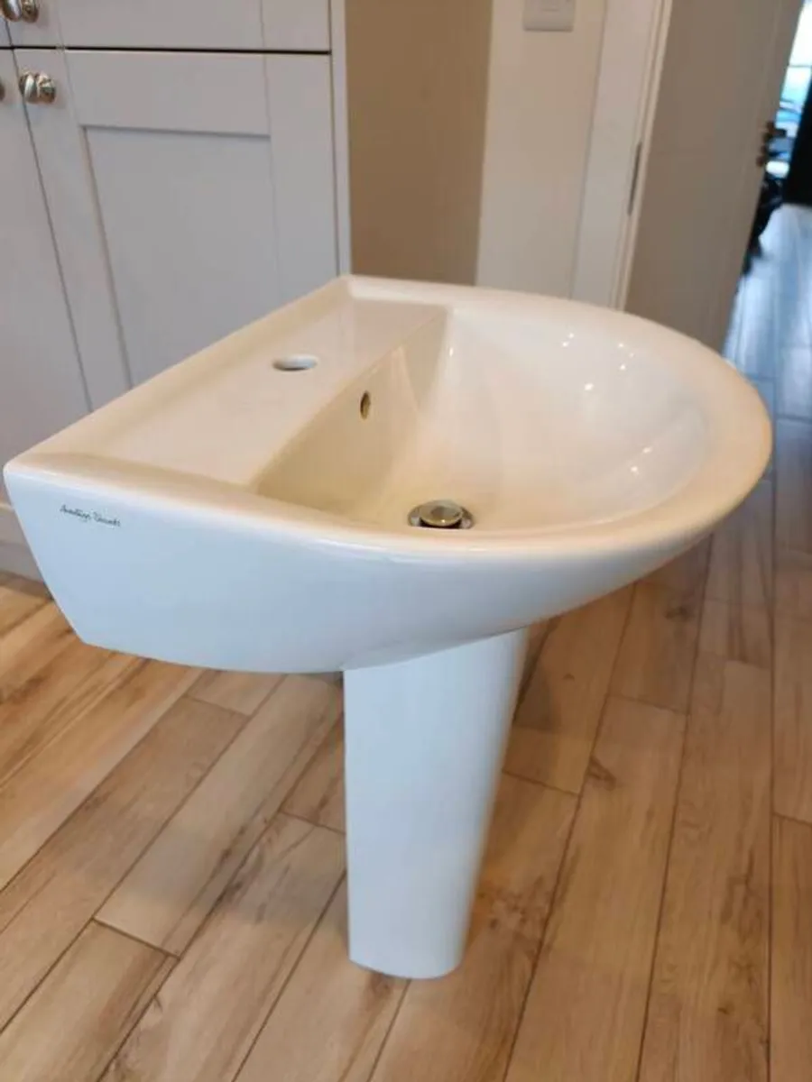 Bathroom Sink - Image 3