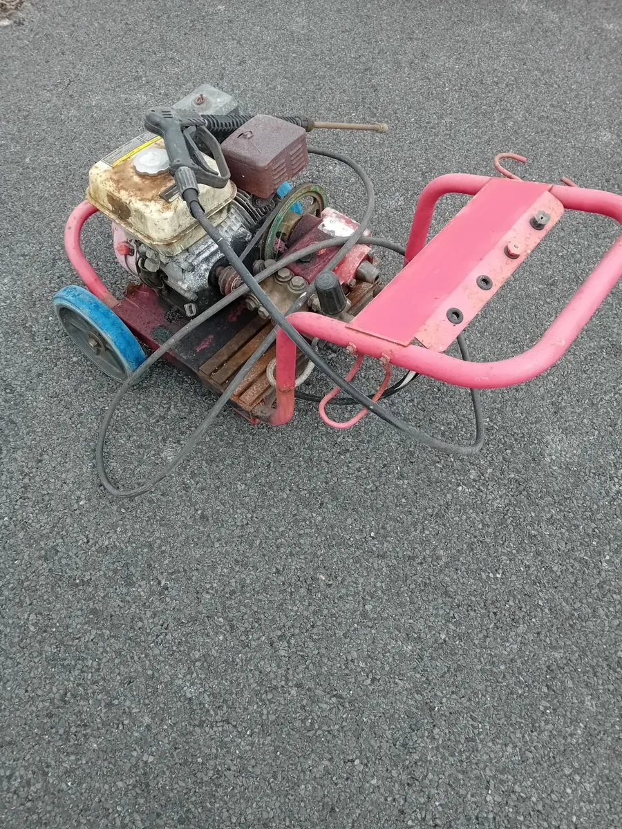 Power washer - Image 1