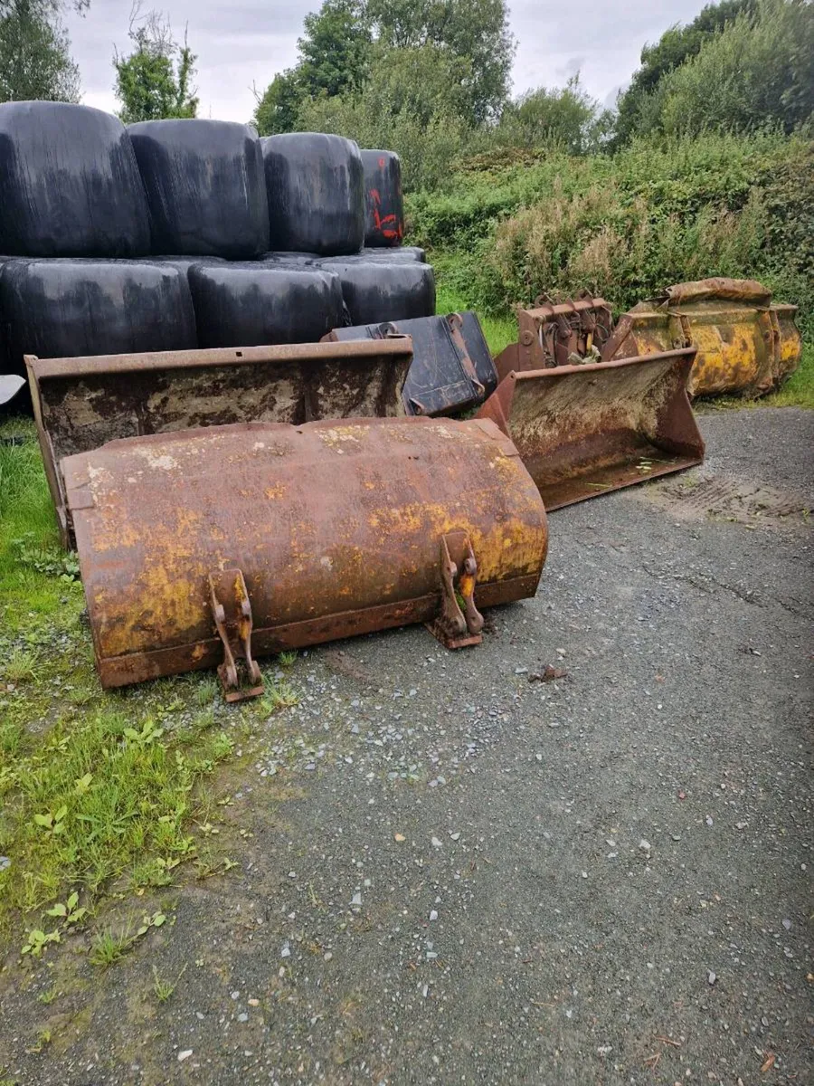 Buckets - Image 1