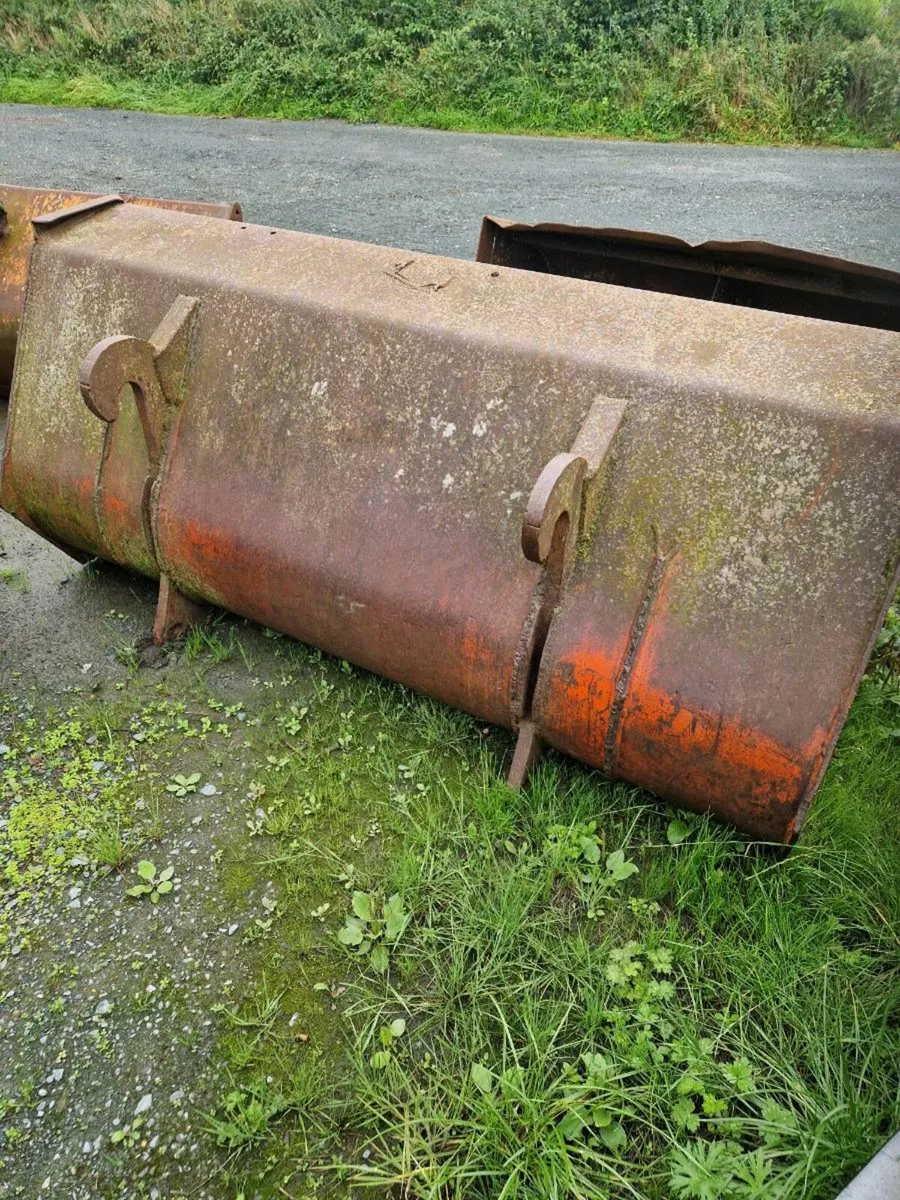 Buckets - Image 4