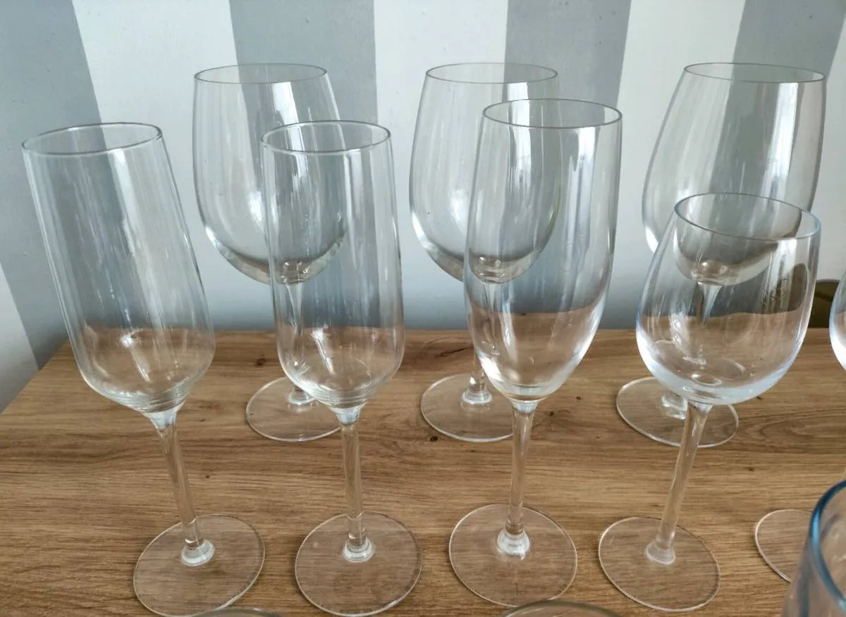 Glassware Set - Image 3