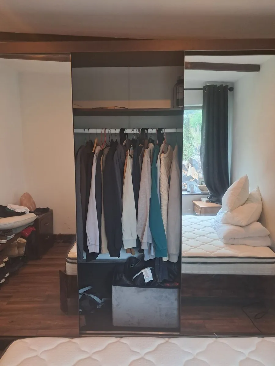 Large Mirrored Sliding Door Wardrobe - Image 2