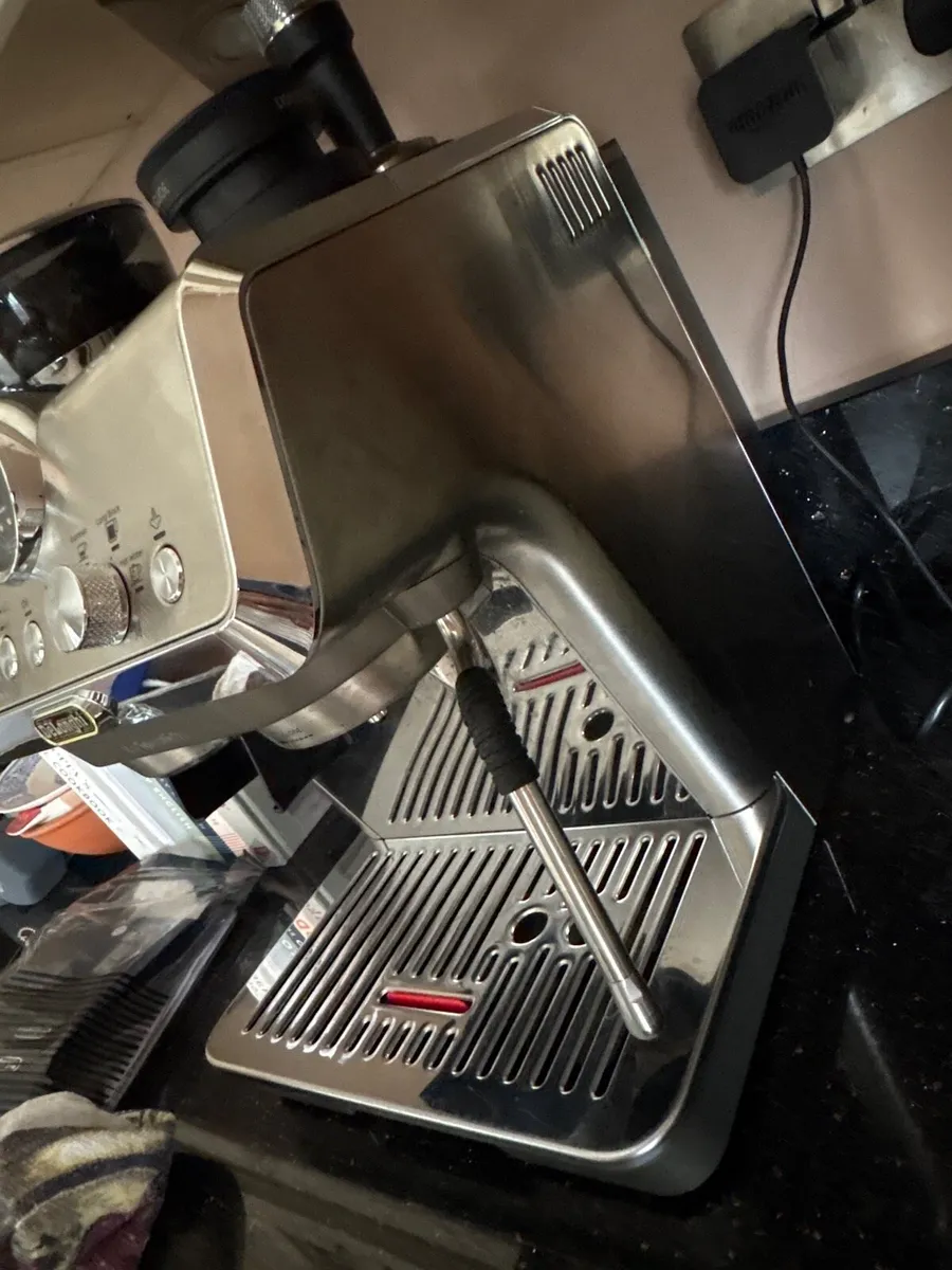 De Longhi La Specialista coffee machine - Image 3