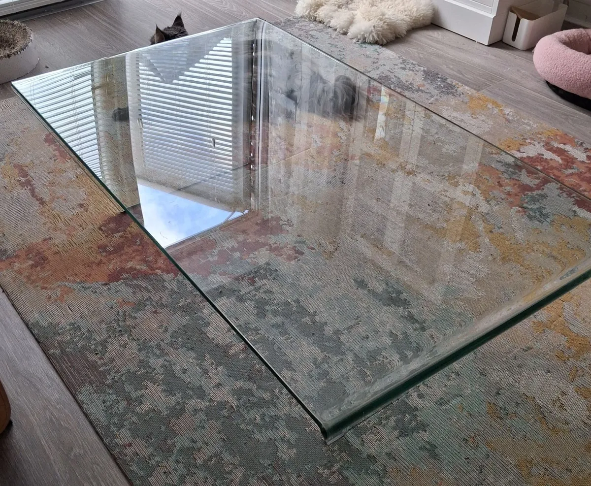 Coffee table - Image 1