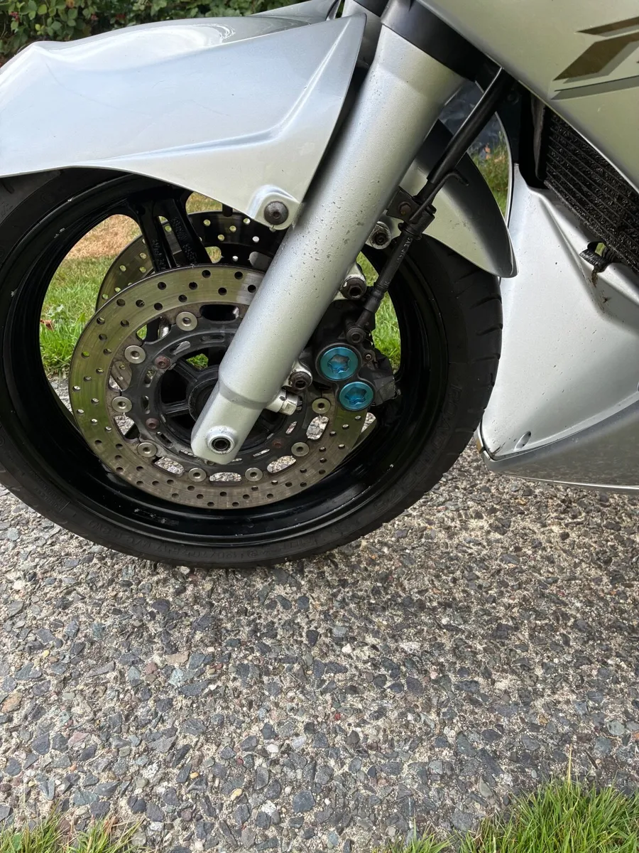 YAMAHA FJR 2002 - Image 4
