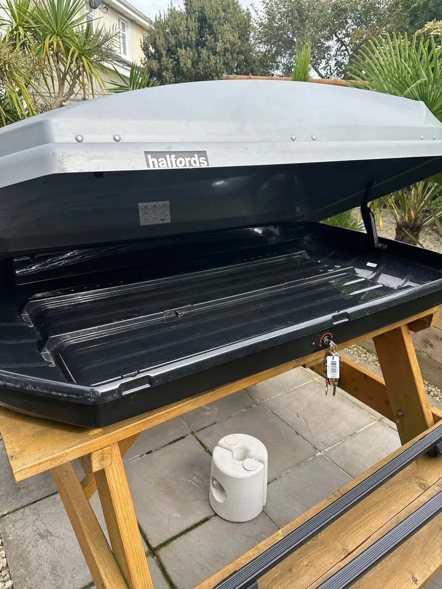 Car Roofbox - Image 2