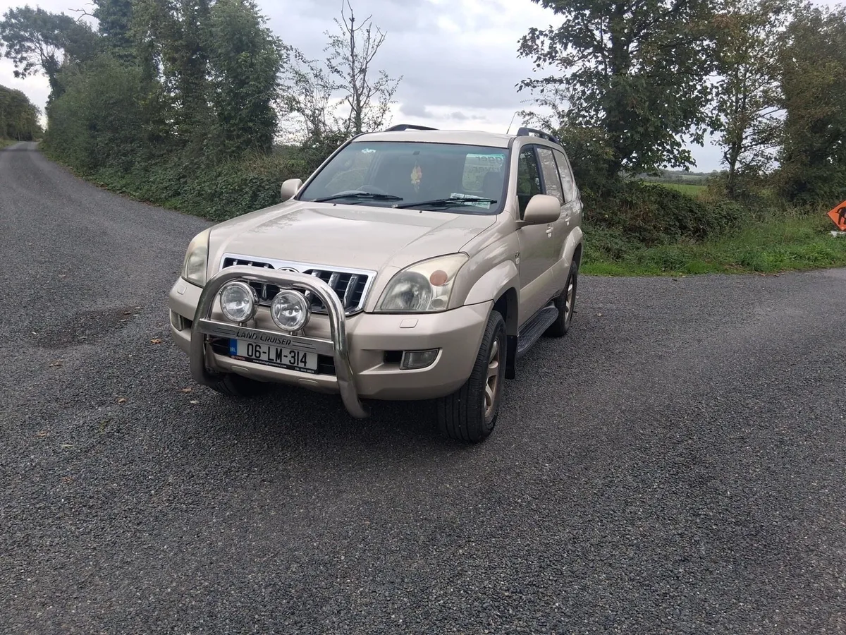Toyota Landcruiser - Image 4