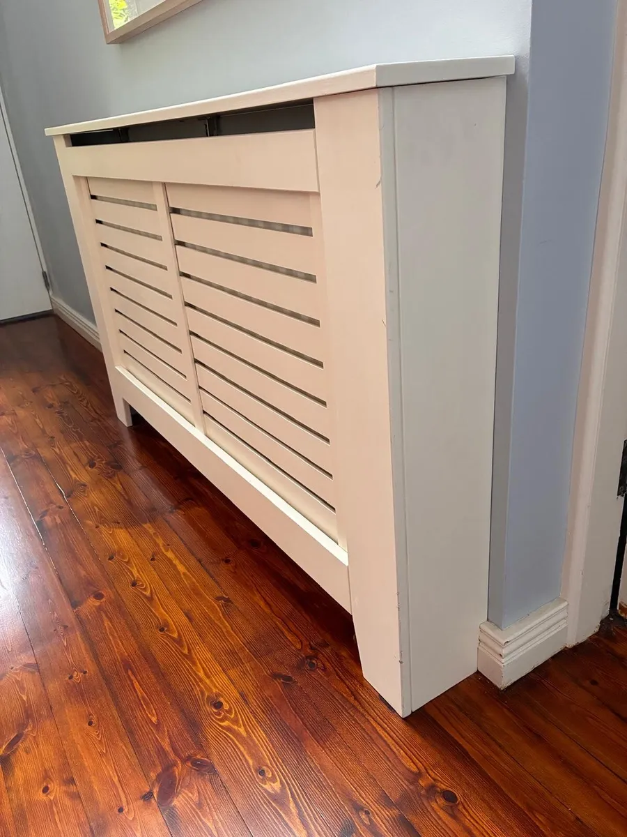 Cream console style radiator cover - Image 3