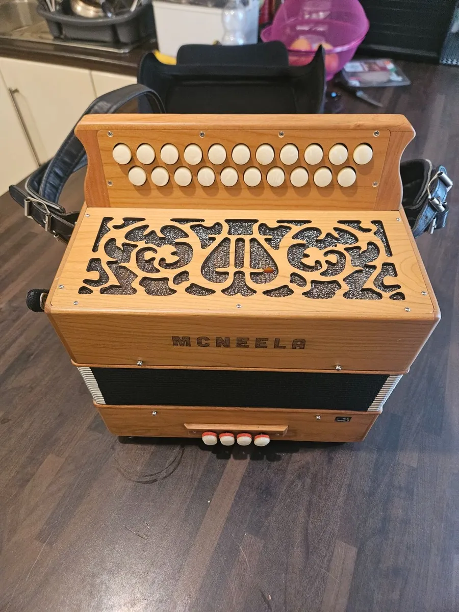 c/d MCNEELA 21 BUTTON ACCORDION WITH CASE - Image 1