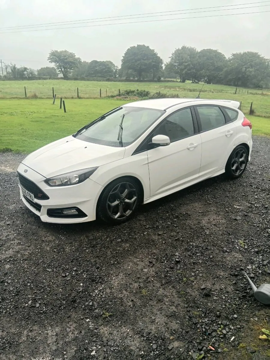 2015 ford focus ST-1 - Image 2