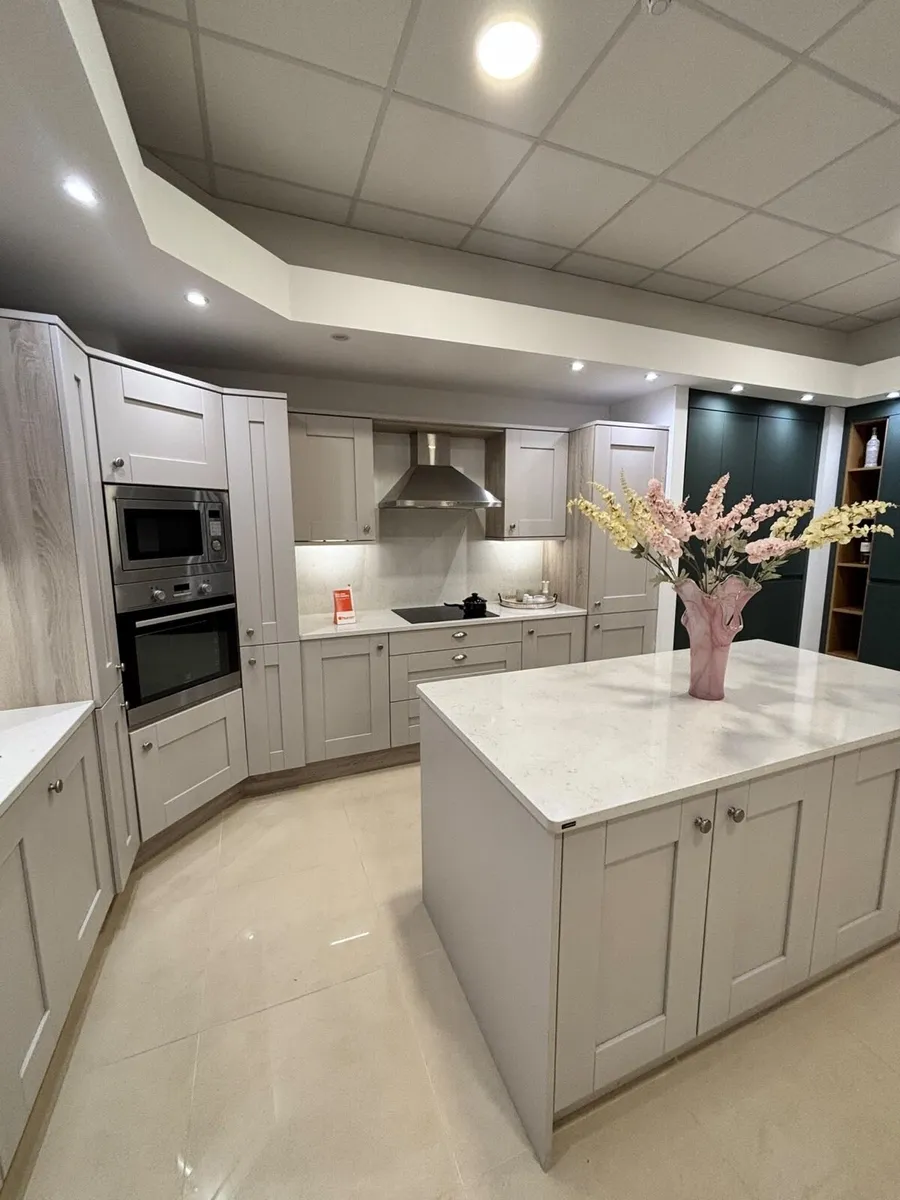 Kitchen ; Ex Display Sale - Image 4