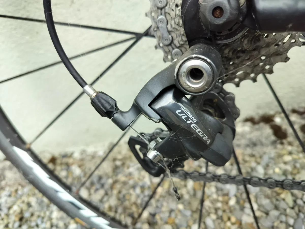Road bike - Image 2