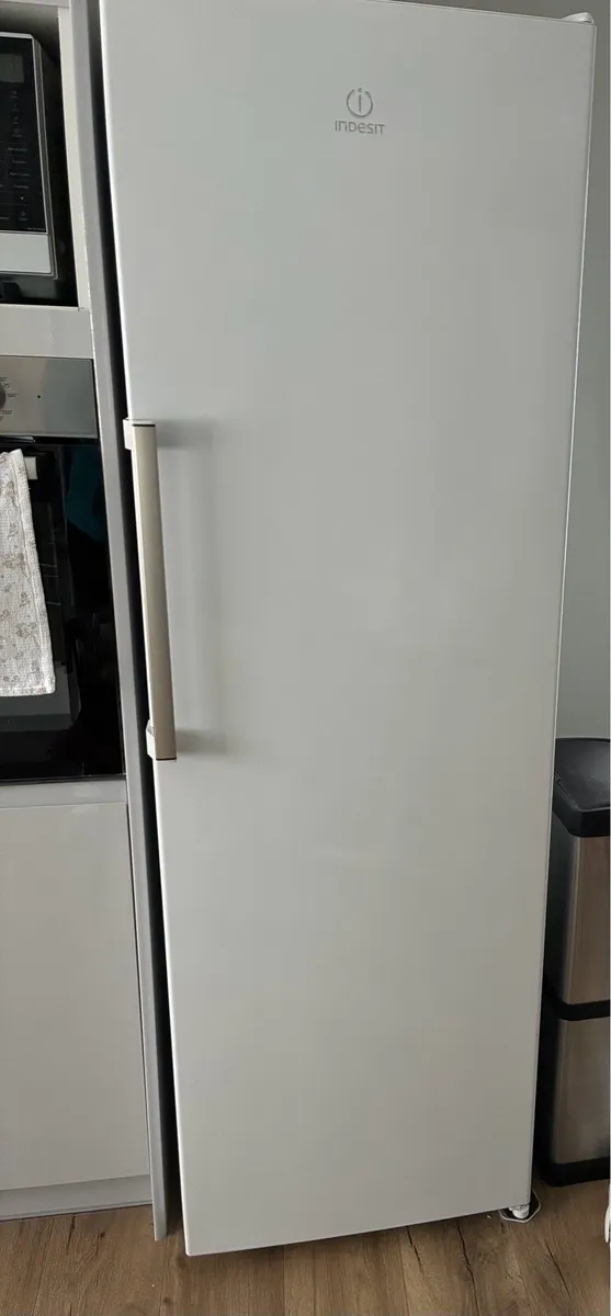 Fridge - Image 2