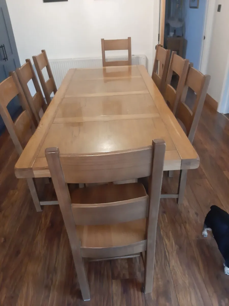 Oak dining/kitchen table.