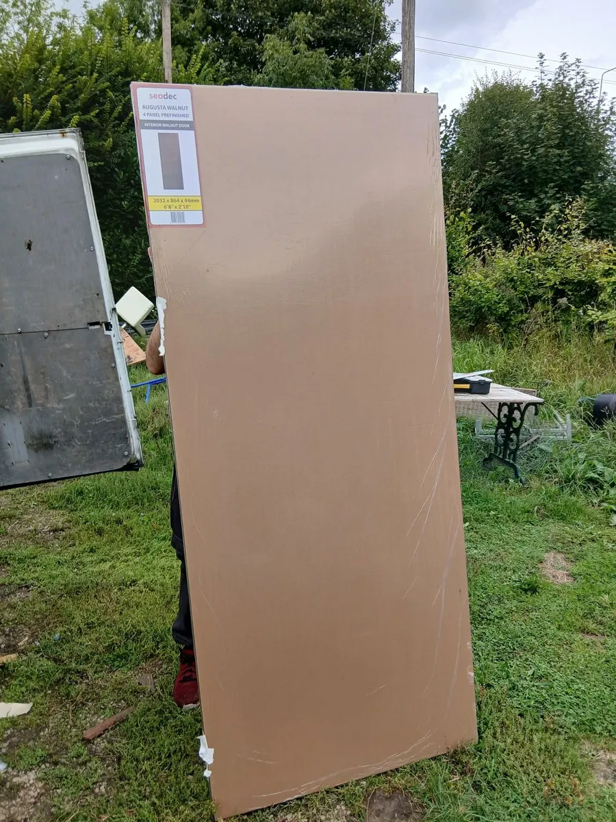 Brand new oak and walnut doors - Image 4