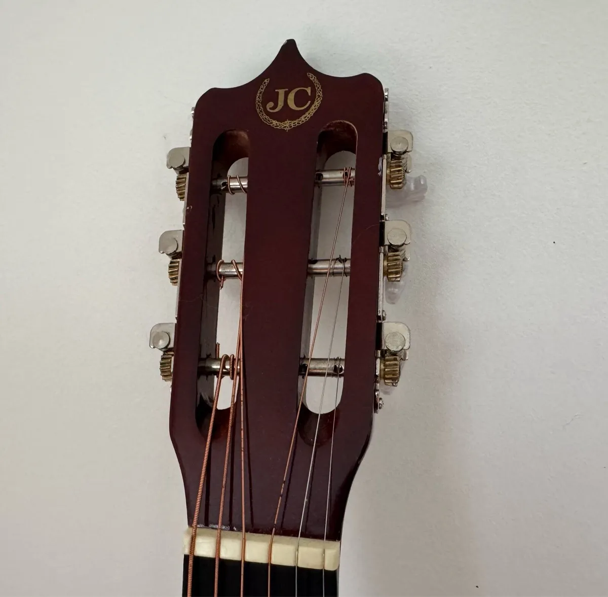 Guitar - Image 4