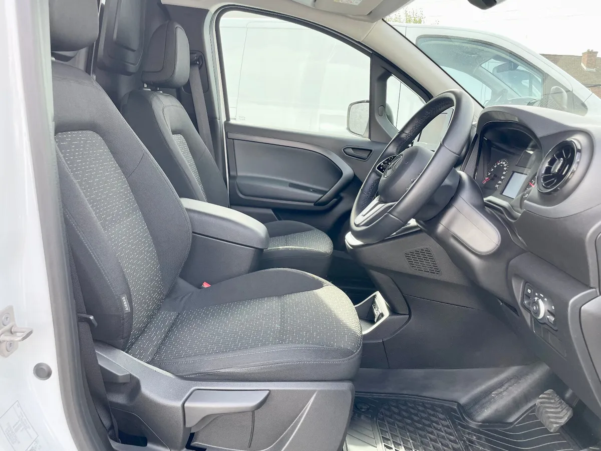 Mercedes-Benz Citan 110CDI Pro Plus Automatic,2024 - Image 4
