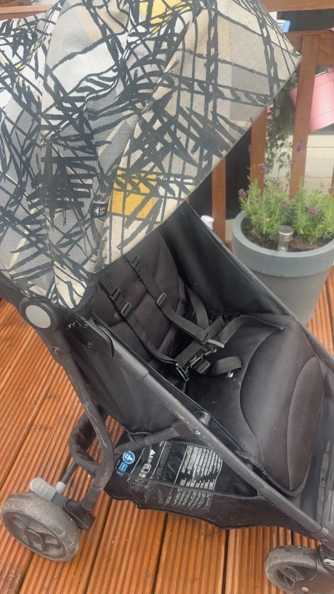 Stroller - Image 3