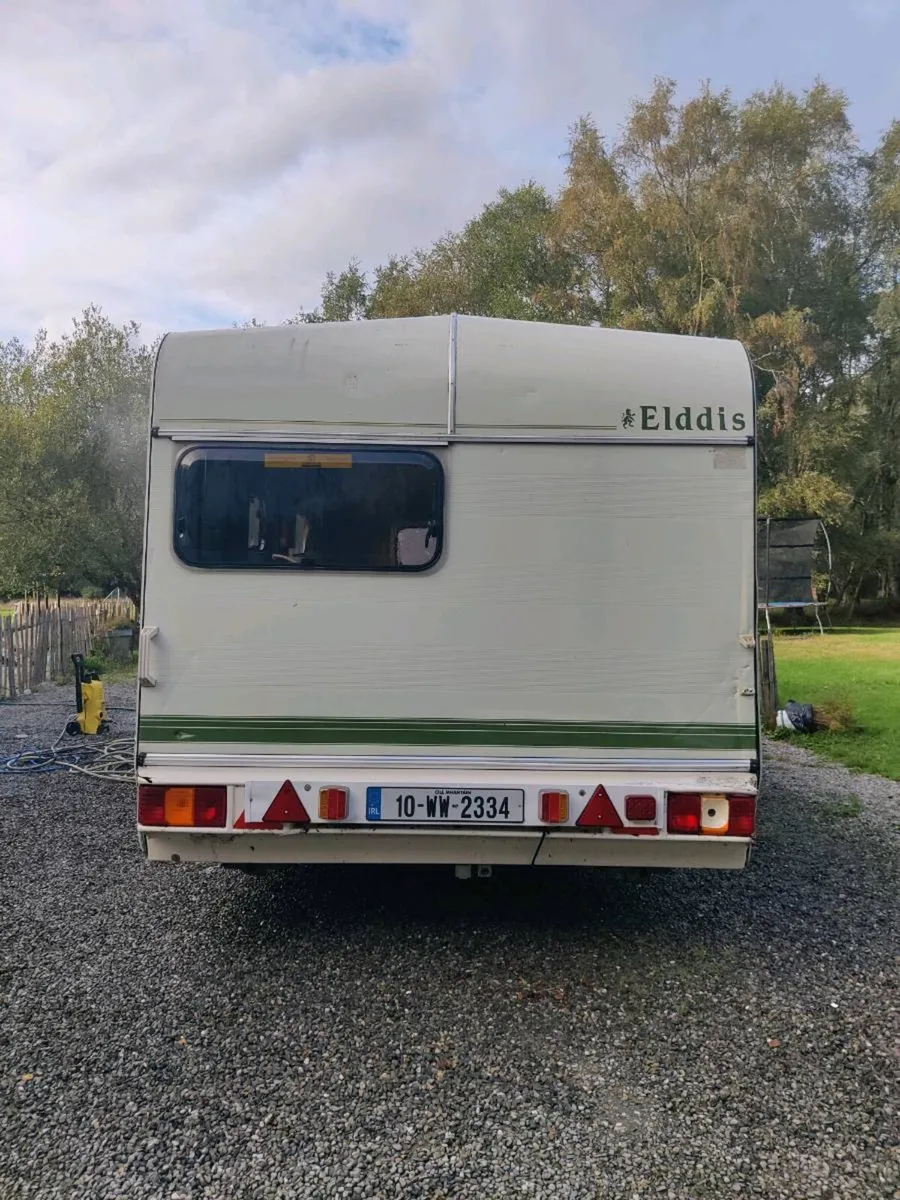 Caravan 2-3 birth - Image 1